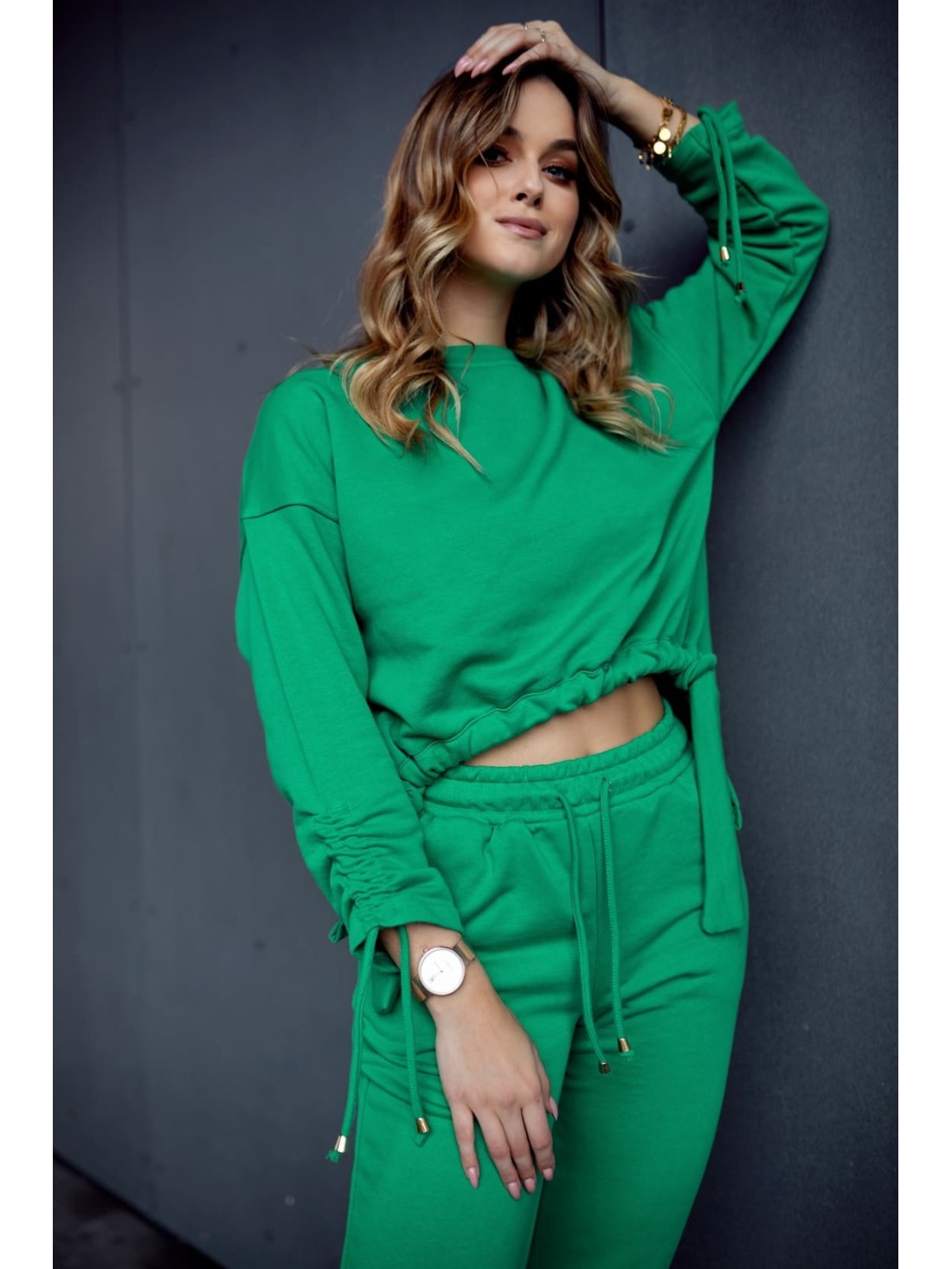 Smooth women\'s tracksuit with an asymmetric sweatshirt, green FI731 - Online store - Boutique